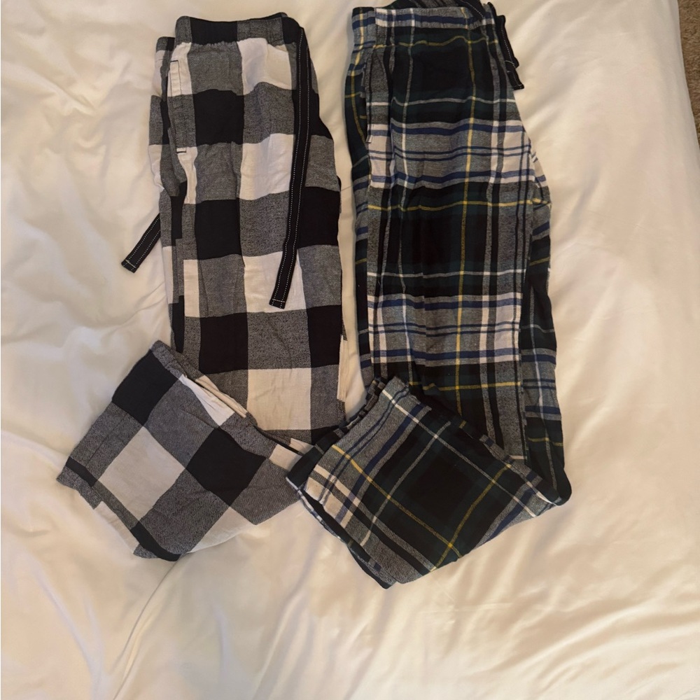Old Navy Black and White Plaid Pajama Pants